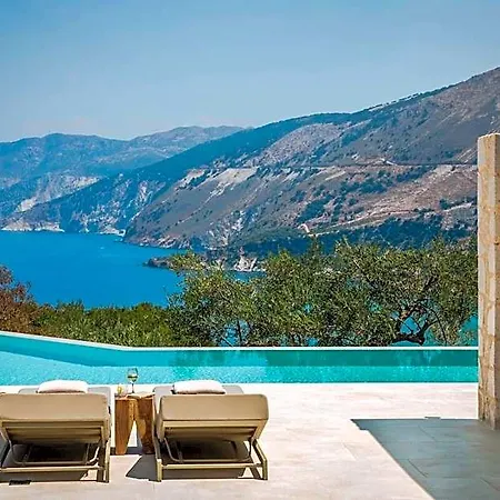 Adrias Kefalonia Zóla